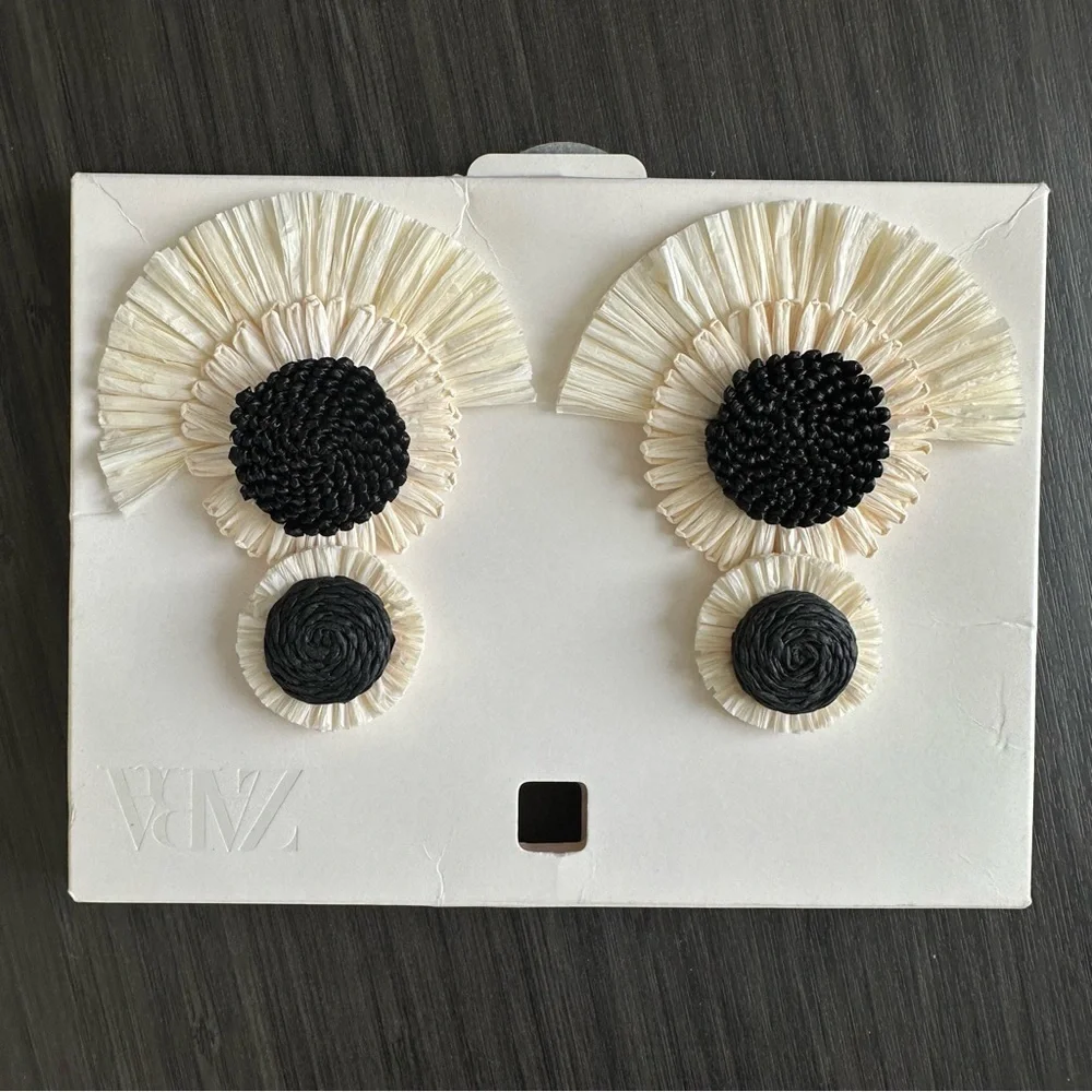 Zara Raffia Flower Earrings